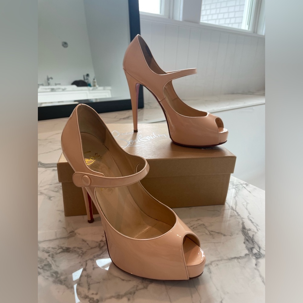Baby Pink Louboutin Jane size 39 1/2